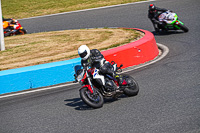 enduro-digital-images;event-digital-images;eventdigitalimages;mallory-park;mallory-park-photographs;mallory-park-trackday;mallory-park-trackday-photographs;no-limits-trackdays;peter-wileman-photography;racing-digital-images;trackday-digital-images;trackday-photos
